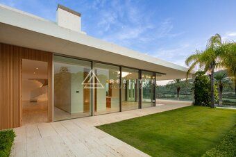 Táto ohromujúca vila ožíva pod kreatívnou víziou architektov