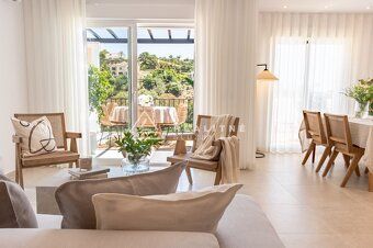 Penthouse sa nachádza v oblasti La Quinta a ponúka jedinečnú