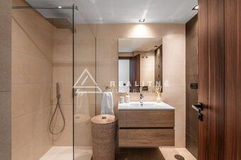 Penthouse Aloha Lake – 3-spálňový apartmán s panoramatickým 