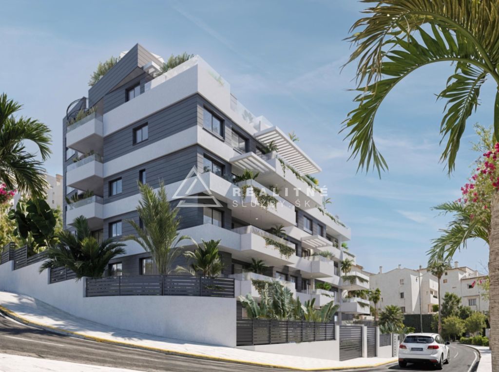 Moderné apartmány v srdci Estepony, len 100 metrov od pláže 