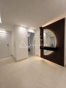 Dominion Beach | New Golden Mile, Estepona
Predstavujeme vám