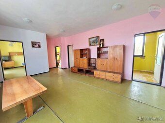 Realitná kancelária RE/MAX Vám ponúka na predaj, veľkú murov