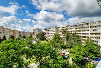 Typ: 3-izbový byt Ulica: Ipeľská Obec: Košice-Západ
3-izbový