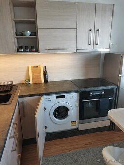 Ponúkam na prenájom 1i byt na Okružnej ulici s panoramatický