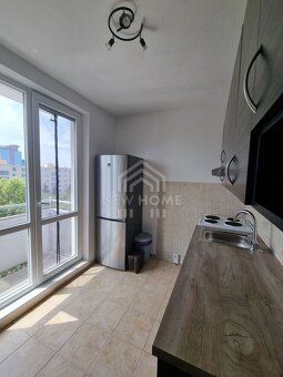 Provízia 350,- eur.
Ponúkame na prenájom 2 izbový byt o výme