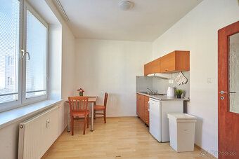 Ponúkame na prenájom 1-izbový byt s výmerou 30 m² v modernom