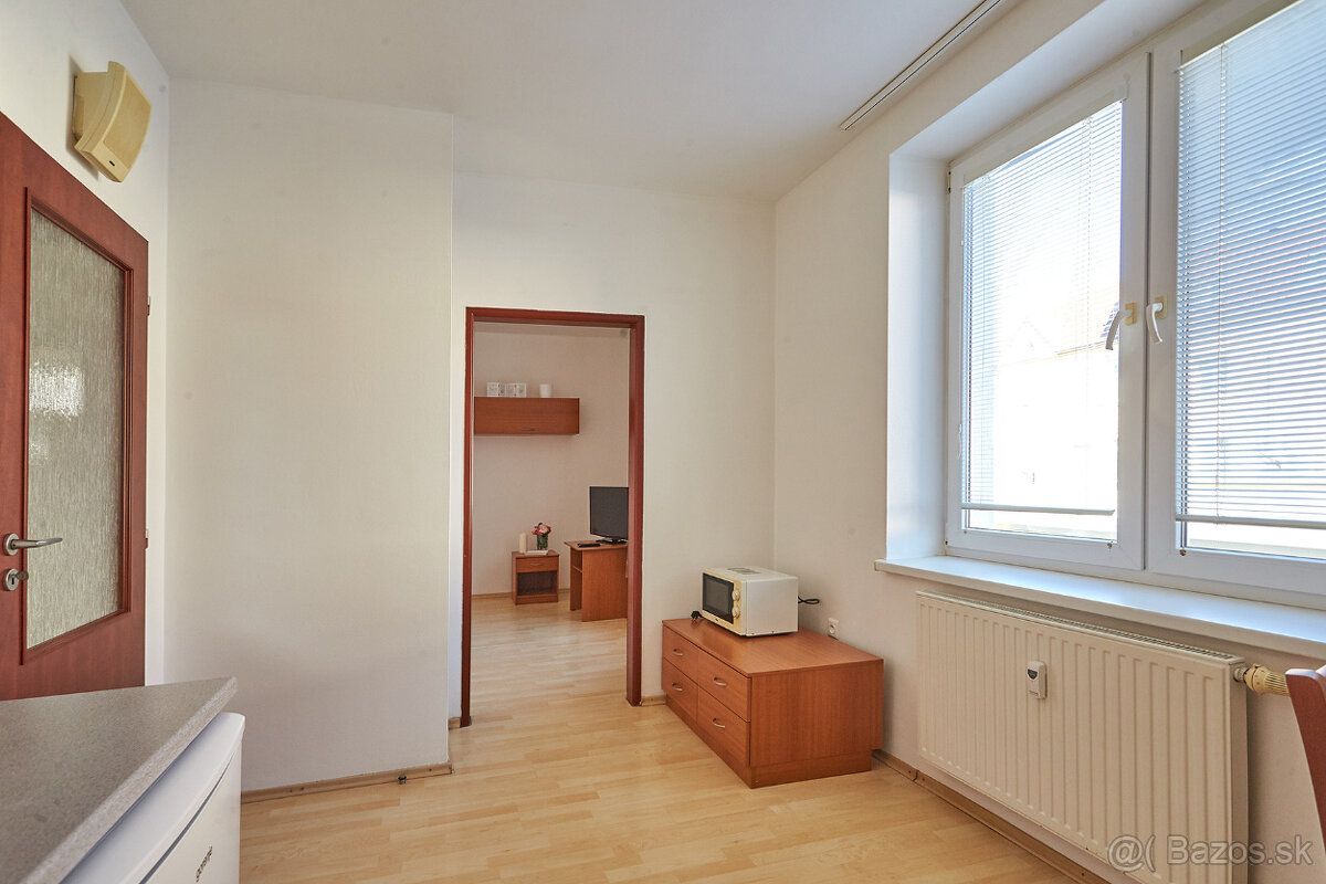Ponúkame na prenájom 1-izbový byt s výmerou 30 m² v modernom