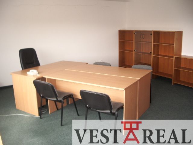 Na prenájom administratívny priestor 40 m² – Trnava, Chovate