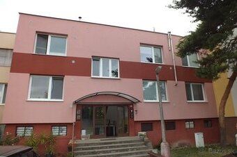 Na predaj: 3-izbový byt s balkónom – Galanta, Štvrť SNP
Ponú