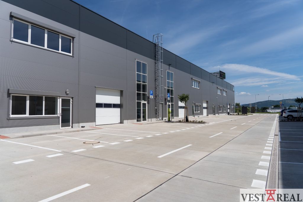 Prenájom skladového priestoru – 400 m² | Nitra | 7,50 €/m²
P