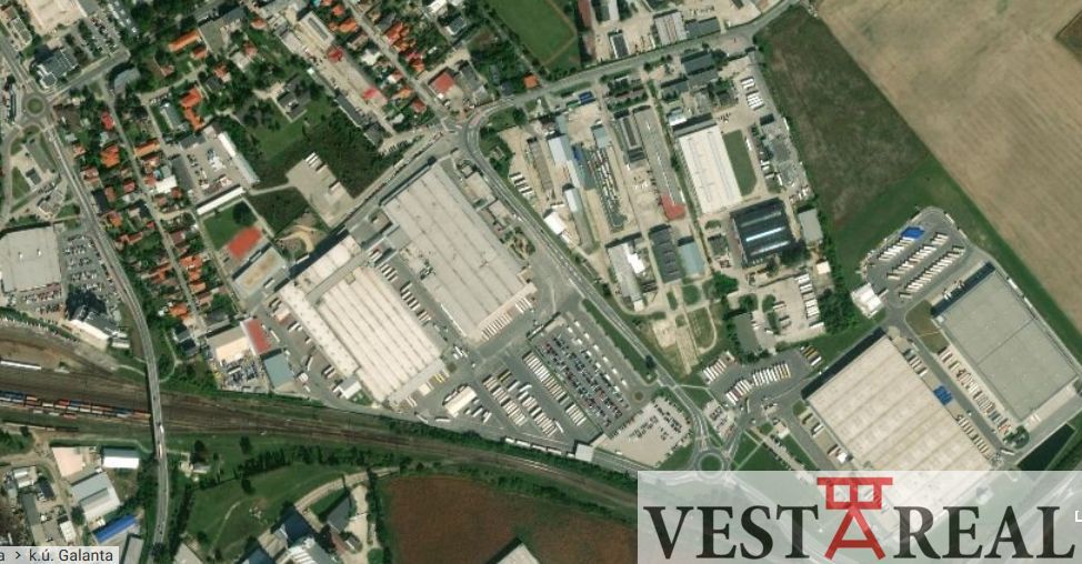 Na prenájom pozemok v priemyselnej časti Galanty Pozemok má 