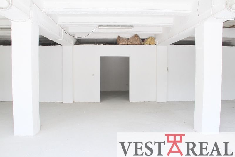 Na Prenájom Skladový Priestor 400 m2 ul. Skladová, Trnava
30