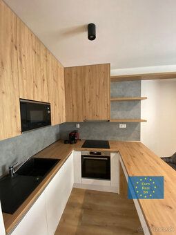Ponúkam na prenájom pekný a moderný 1 izb byt v novostavbe K