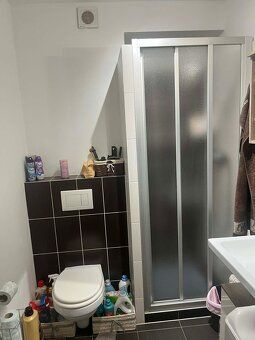Slnečný a útulný a prakticky riešený byt o celkovej výmere s