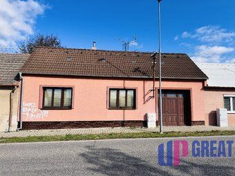 Ponúkame na predaj prízemný 3-izbový rodinný dom nachádzajúc