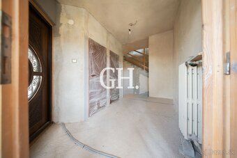 GH Real ponúka na predaj nadštandardný 6-izbový rodinný dom 