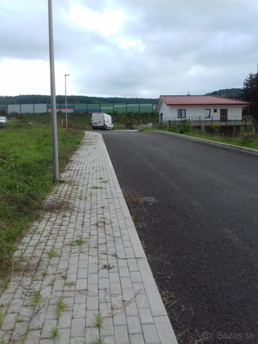 Ponúkam na predaj stavebný pozemok v centre mesta Bardejov v