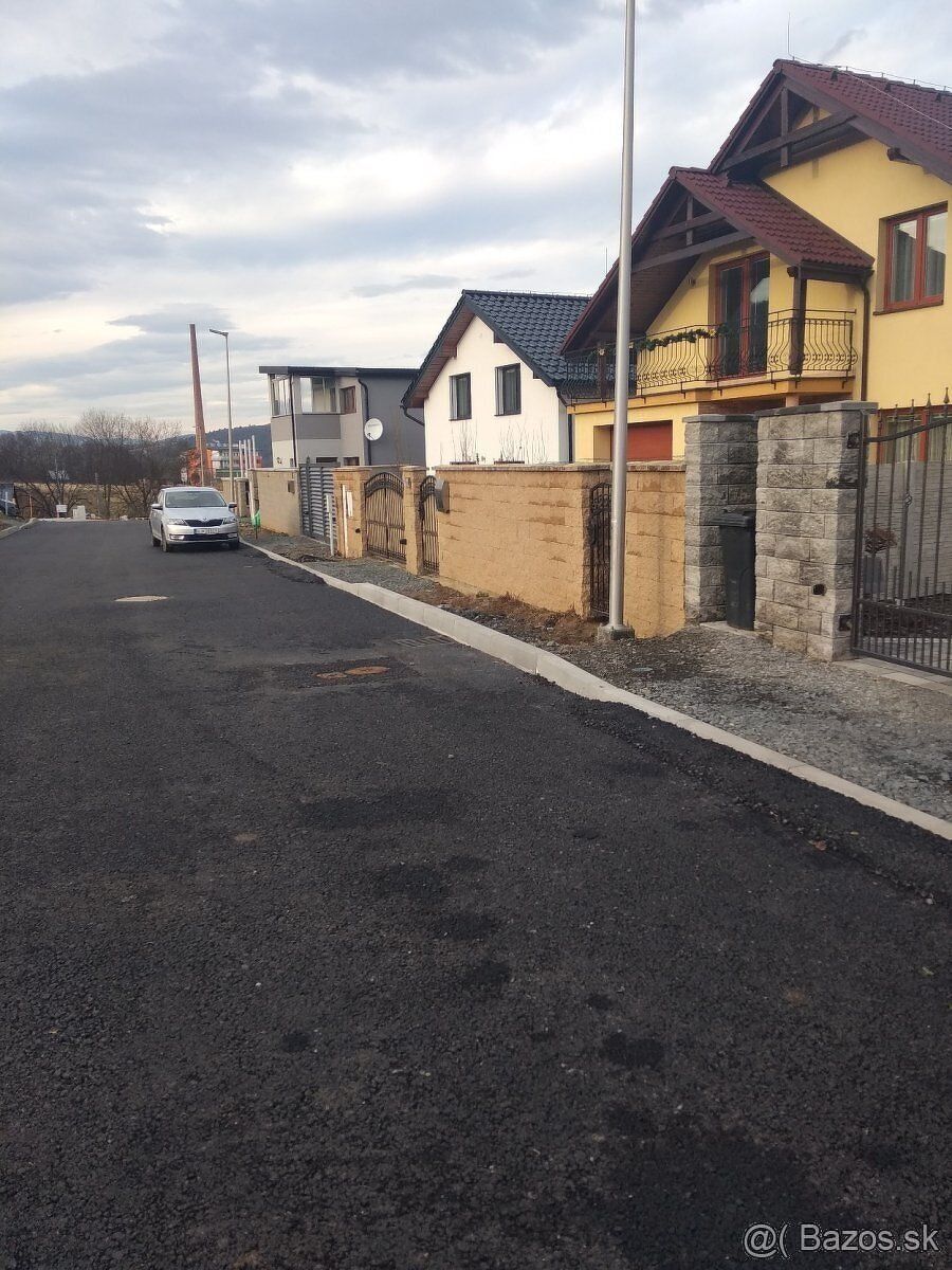Ponúkam na predaj stavebný pozemok v centre mesta Bardejov v
