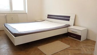 Ponúkame na prenájom svetlý a kompletne zariadený 2-izbový b