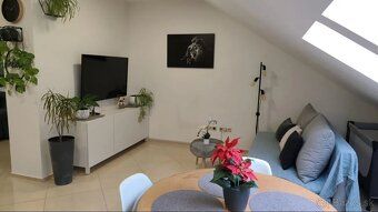 Exkluzívny strešný penthouse s terasou v centre mesta Lokali