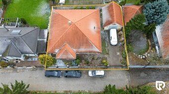 Dvojpodlažný rodinný dom v centre Záhorskej Bystrice
Ponúkam