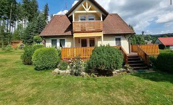 Na predaj: Rodinný dom s veľkým pozemkom (1109 m²) v Česku L
