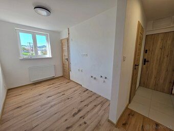 Ponúkame na predaj útulný a prakticky riešený 3-izbový byt p