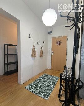 ID:4130
Ponúkame na predaj priestranný 3-izbový byt vo Veľko