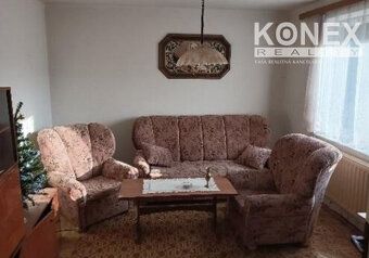 ID:4194
Ponúkame na predaj priestranný dvojpodlažný rodinný 