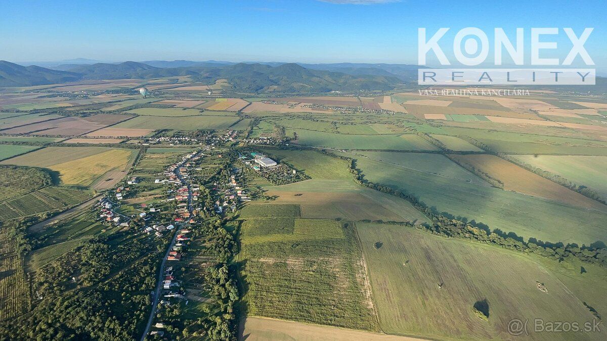 ID:4215 Ponúkame na predaj pozemok v intraviláne obce Čerhov