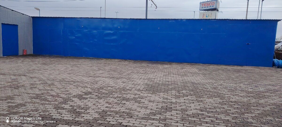 Ponúkame na prenájom skladový priestor 18m2-6x3, výška brány