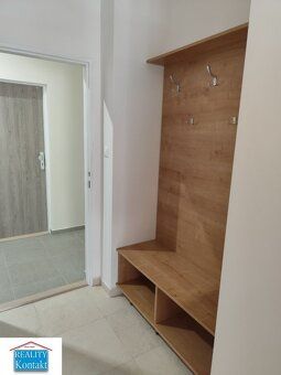 Ponúkame na prenájom 2-izbový byt v Nových Zámkoch. Byt sa n