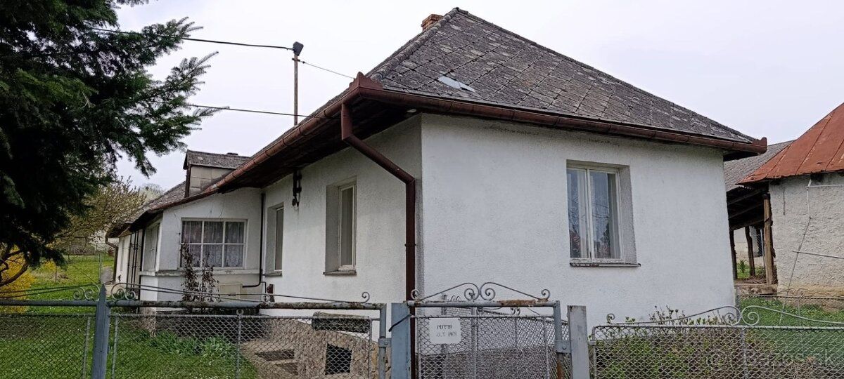 Predaj – tradičný sedliacky rodinný dom s veľkým pozemkom, Z