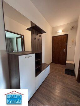 Ponúkame na prenájom 1-izbový byt s balkónom v Šuranoch. Nac