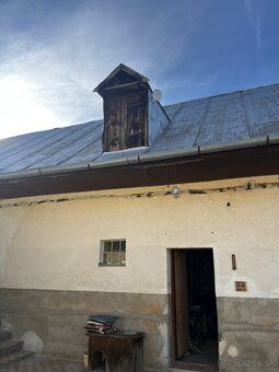 Rodinný dom s rozsiahlym pozemkom 1 767 m² v obci Stankovce 