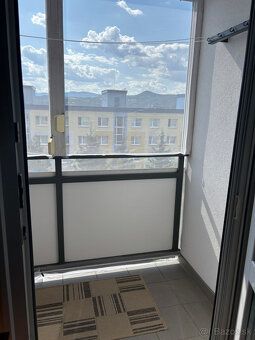 Ponúkam na predaj 3 izbový byt typu VNKS s krásnym výhľadom 