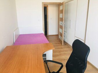 Ponúkame 4-izbový luxusný apartmán s (3 samostatnými izbami)