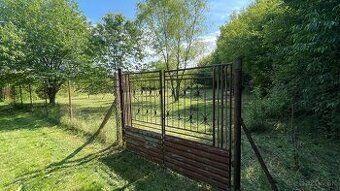 Typ: Poľnohospodárske a lesné pozemky Obec: Nitra
Pozemok sa