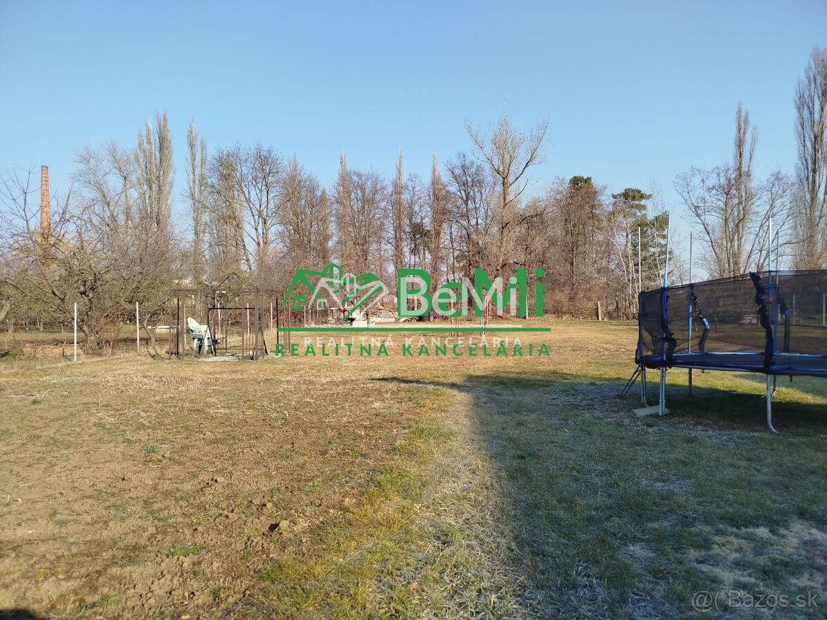 Typ: Pozemky - bývanie Obec: Hrušovany
Ponúkame na predaj zá