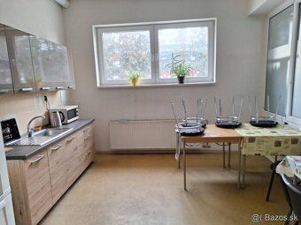 Na prenájom skladovo-výrobná hala k Surdoku – 330 m² s kance