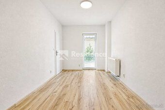 POSLEDNÝ VOĽNÝ! Moderný 2 izbový apartmán s terasou a nízkym