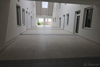 Ponúkame Vám na prenájom komerčné a prevádzkové priestory Ži