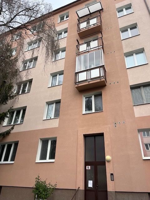 Ponukam na prenajom 3izb v centre mesta na ulici Ľ.Štúra. By