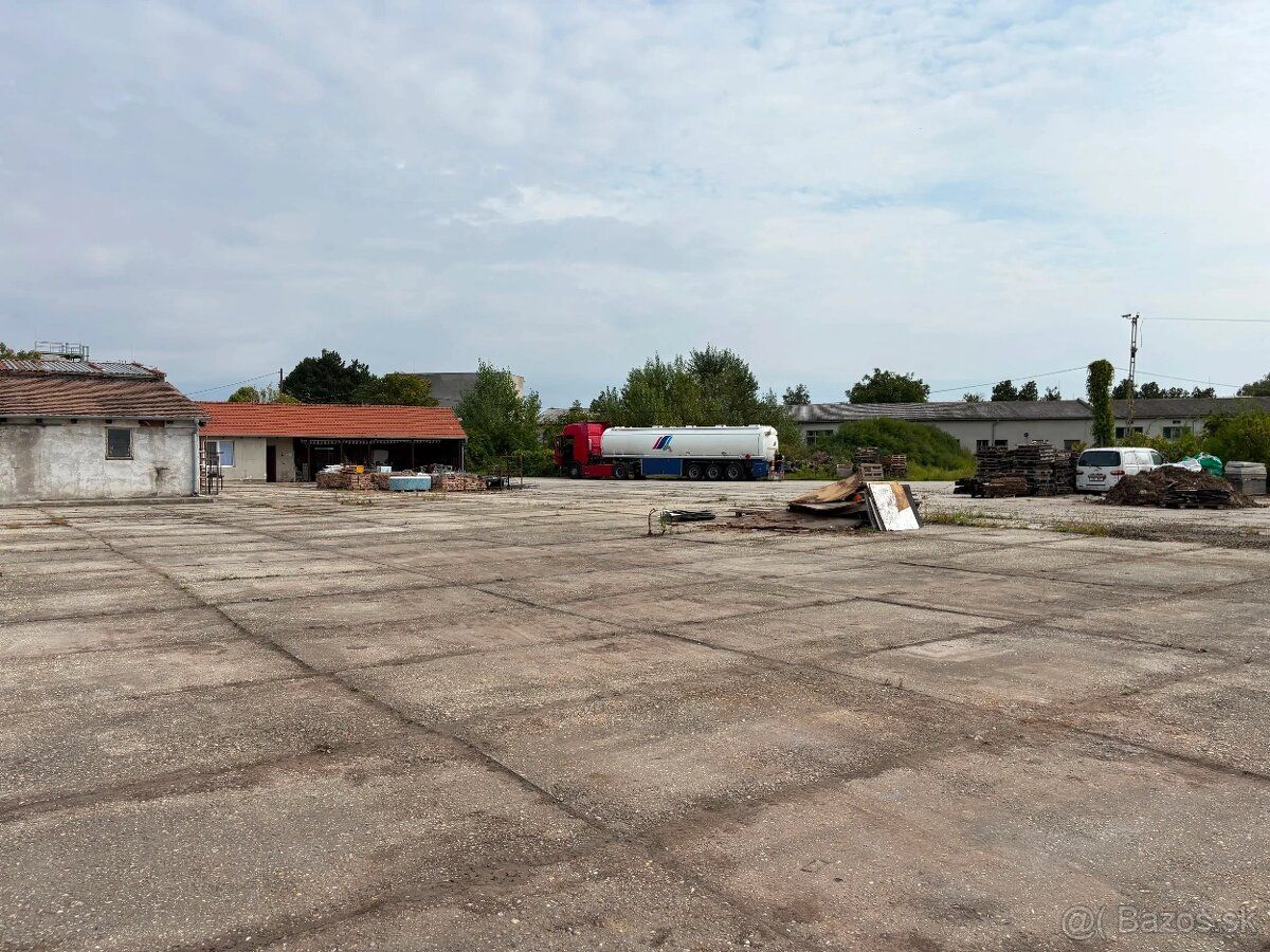 Typ: Komerčný objekt Miesto: Dunajská Streda
Ponúkame na pre