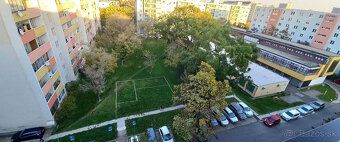 Popis • 3 izbový byt po čiastočnej rekonštrukcii • úžitk. pl
