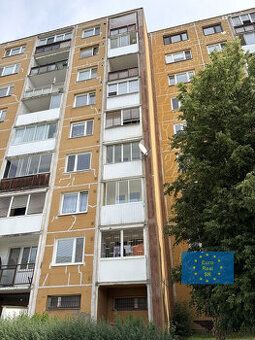 Predaj rekonštruovaného ( stierky, plávajúce podlahy, svieti