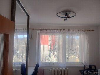Predám 4 izbový slnečný byt v Čadci Žarec, 2 poschodie zo 4o