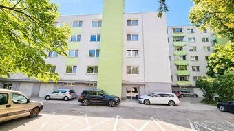 ACCENT REAL exkluzívne ponúka na predaj 3-izbový byt s balkó