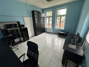 Ponúkame na prenájom obchodný priestor o celkovej výmere 100