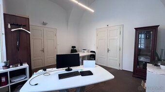 Na predaj nehnuteľnosť v centre mesta s výhľadom na Dóm sv. 
